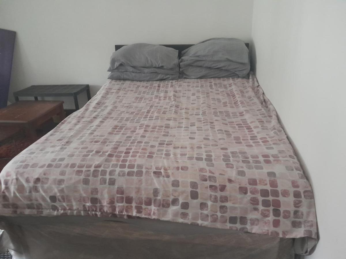 Lovely 1-Bed Studio In London Leilighet Eksteriør bilde