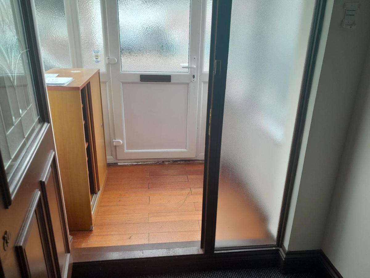 Lovely 1-Bed Studio In London Leilighet Eksteriør bilde