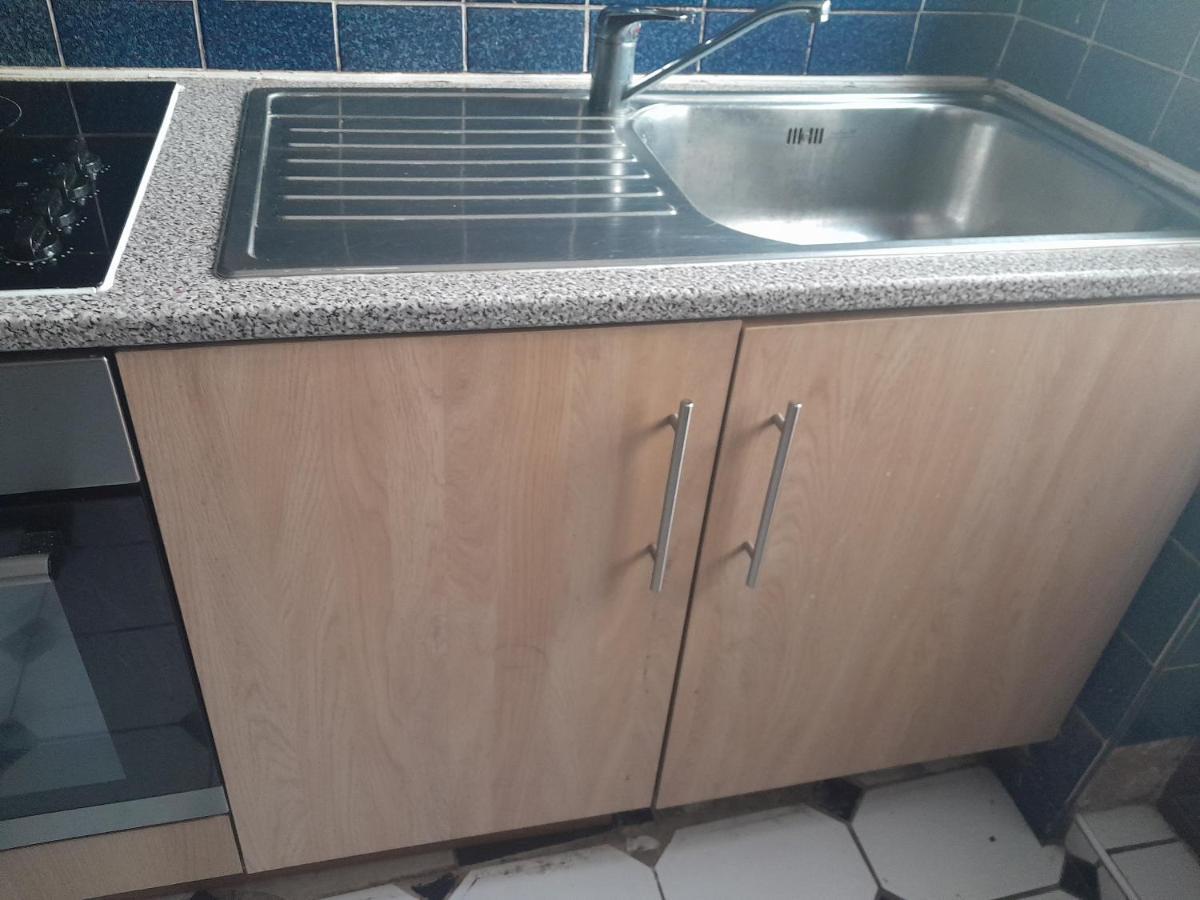 Lovely 1-Bed Studio In London Leilighet Eksteriør bilde